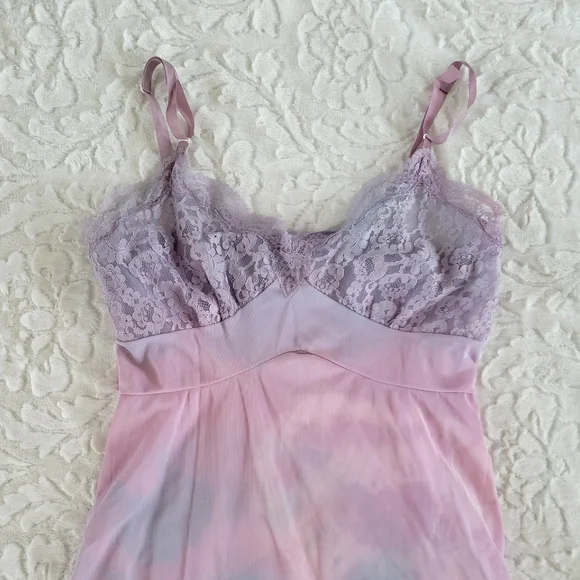 Vintage Soft Pink and Lavender Lace Chemise - Picture 6 of 10